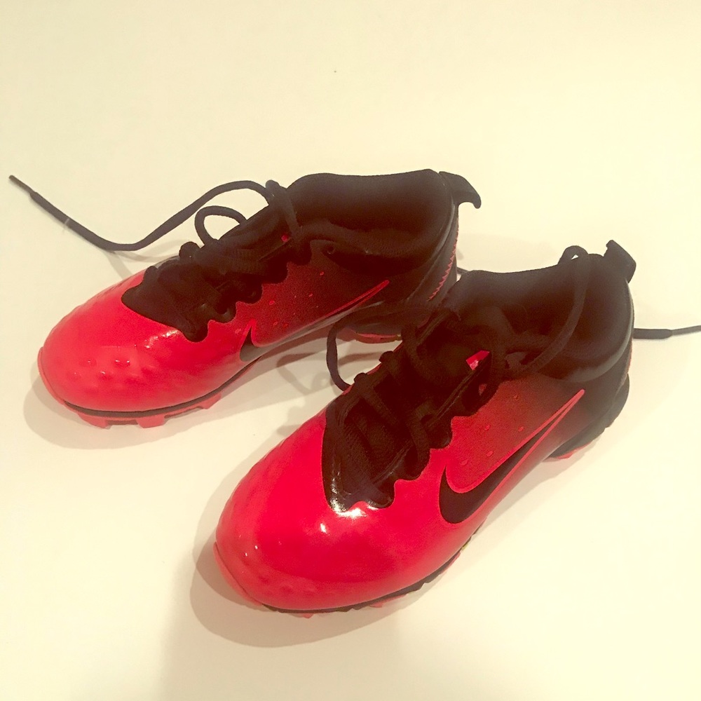 Nike Girls softball cleats - 13 youth-little wear